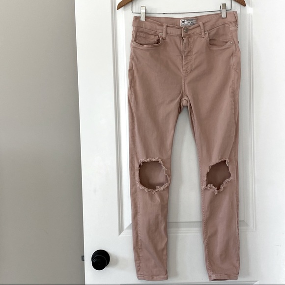 Free People Busted Knee Dusty Rose/Blush Pink Hi-Rise Skinny Jeans Size 30 - Picture 3 of 12